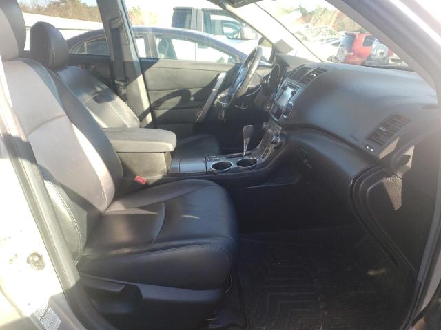 Photo 5 from auction – 2013 TOYOTA HIGHLANDER with VIN 5TDBK3EH5DS206369