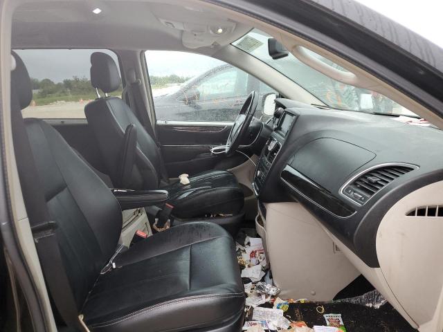 Photo 5 from auction – 2016 CHRYSLER TOWN & COU with VIN 2C4RC1BG9GR159601