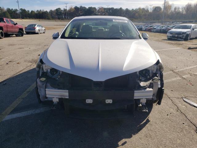 Photo 9 from auction – 2015 LINCOLN MKZ with VIN 3LN6L2G95FR610188