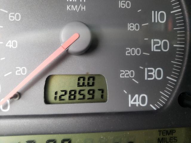 Photo 8 from auction – 2000 VOLVO S70 with VIN YV1LS56D1Y2631784