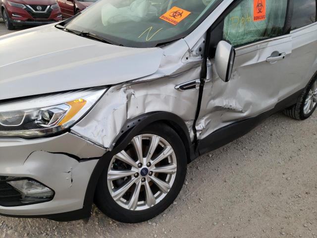 Photo 9 from auction – 2017 FORD ESCAPE TIT with VIN 1FMCU9J96HUD09104