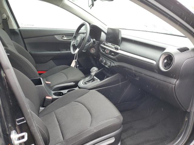 Photo 5 from auction – 2021 KIA FORTE FE with VIN 3KPF24AD4ME405353