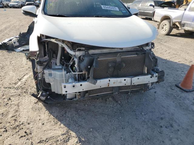Photo 9 from auction – 2017 TOYOTA RAV4 XLE with VIN 2T3WFREV6HW395309