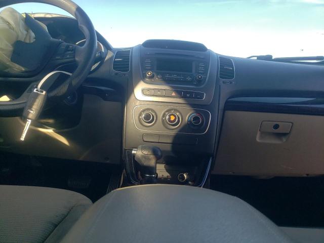Photo 9 from auction – 2014 KIA SORENTO LX with VIN 5XYKT3A67EG542640