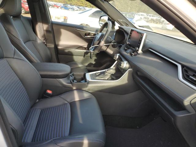 Photo 5 from auction – 2020 TOYOTA RAV4 XSE with VIN 2T3EWRFV5LW080245