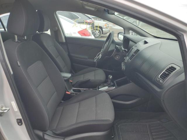 Photo 5 from auction – 2018 KIA FORTE LX with VIN 3KPFL4A74JE169631