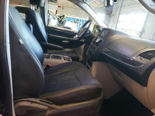 Photo 5 from auction – 2014 CHRYSLER TOWN & COU with VIN 2C4RC1BG1ER208917