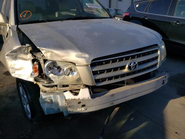 Photo 9 from auction – 2003 TOYOTA HIGHLANDER with VIN JTEGF21A330073931