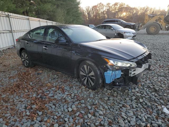 NISSAN ALTIMA SV 2019 with VIN 1N4BL4DV5KC119635 - Photo from auction