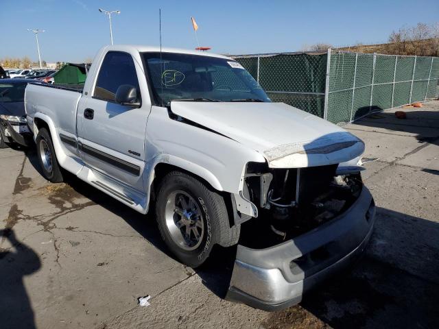 CHEVROLET 1500 SILVE 2000 with VIN 1GCEC14W3YZ197478 - Photo from auction