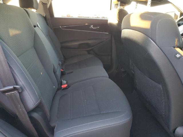 Photo 6 from auction – 2017 KIA SORENTO LX with VIN 5XYPGDA31HG314482