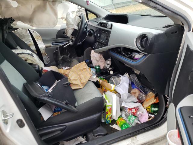 Photo 5 from auction – 2012 TOYOTA PRIUS C with VIN JTDKDTB37C1518823