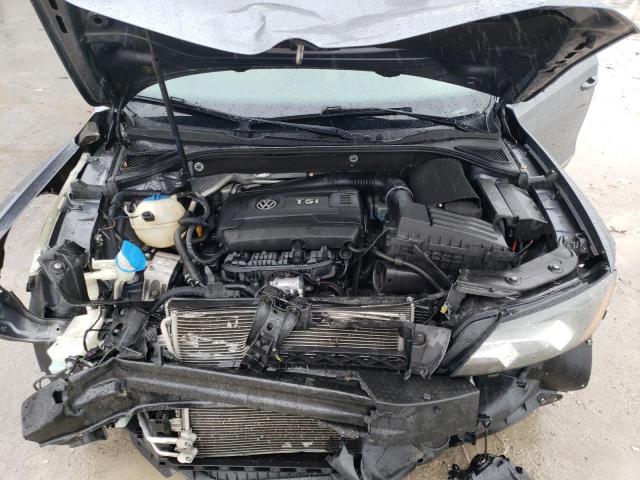 Photo 7 from auction – 2015 VOLKSWAGEN PASSAT S with VIN 1VWAS7A38FC122268