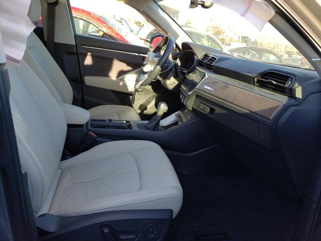 Photo 5 from auction – 2020 AUDI Q3 PREMIUM with VIN WA1BECF32L1106925