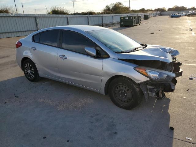 Photo 4 from auction – 2016 KIA FORTE LX with VIN KNAFK4A67G5535612