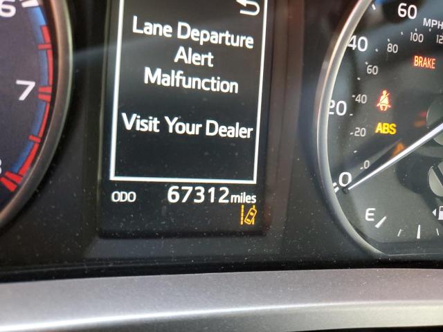 Photo 8 from auction – 2018 TOYOTA RAV4 LE with VIN JTMZFREV2JJ164649