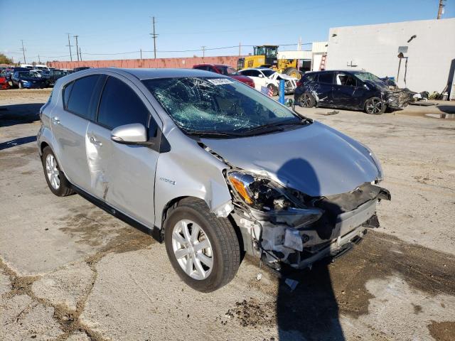 TOYOTA PRIUS C 2017 with VIN JTDKDTB36H1593083 - Photo from auction