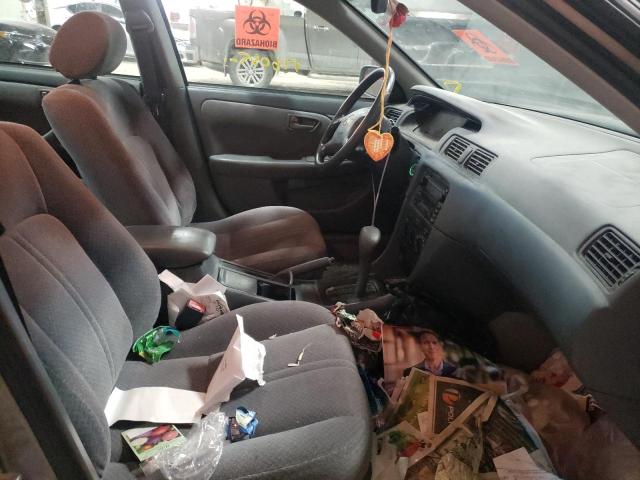 Photo 5 from auction – 2001 TOYOTA CAMRY with VIN 4T1BG22K61U044248
