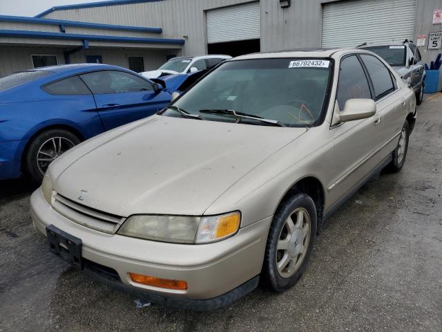 Photo 2 from auction – 1994 HONDA ACCORD EX with VIN JHMCD5650RC110302