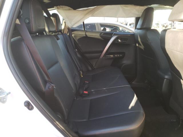 Photo 6 from auction – 2017 TOYOTA RAV4 SE with VIN JTMNFREV3HJ706303