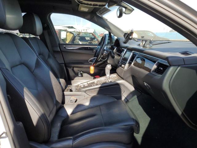 Photo 5 from auction – 2016 PORSCHE MACAN S with VIN WP1AB2A57GLB45662