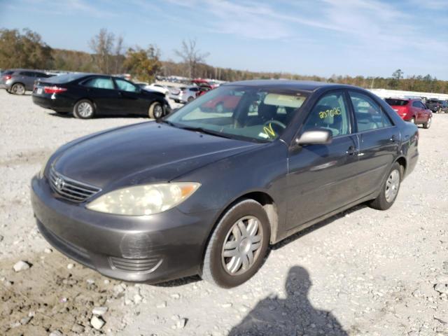 Photo 2 from auction – 2005 TOYOTA CAMRY LE with VIN 4T1BE32K55U977009
