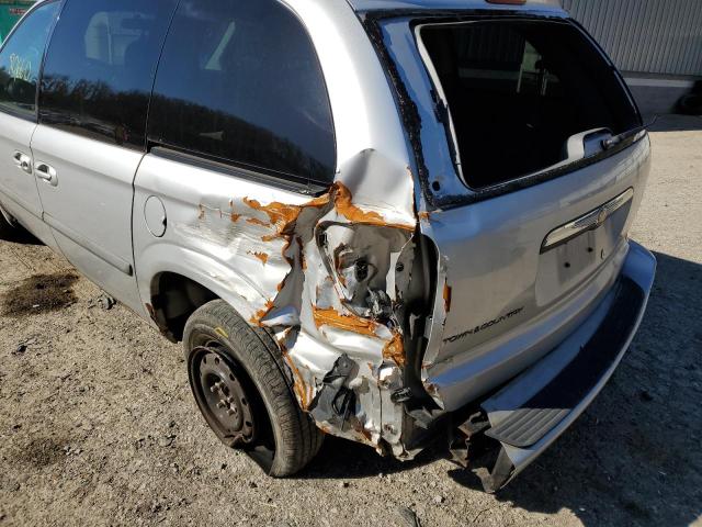 Photo 9 from auction – 2006 CHRYSLER TOWN & COU with VIN 1A4GP45R26B747423