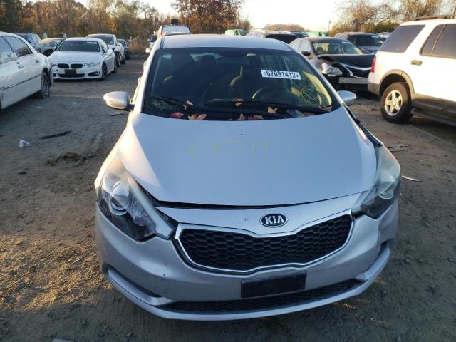 Photo 9 from auction – 2015 KIA FORTE LX with VIN KNAFX4A64F5415301