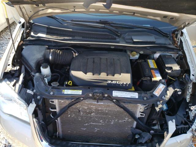 Photo 7 from auction – 2012 CHRYSLER TOWN & COU with VIN 2C4RC1CG2CR362225