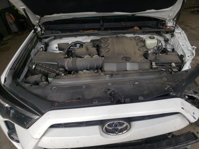 Photo 7 from auction – 2018 TOYOTA 4RUNNER SR with VIN JTEBU5JR7J5512197