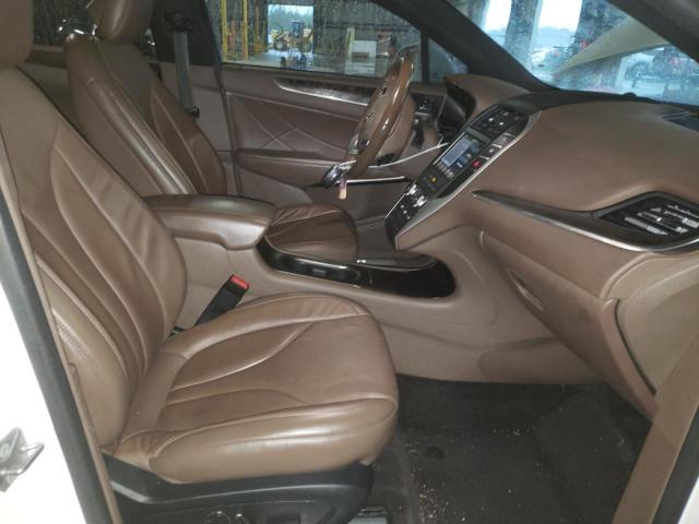 Photo 5 from auction – 2018 LINCOLN MKC RESERV with VIN 5LMCJ3C93JUL07915