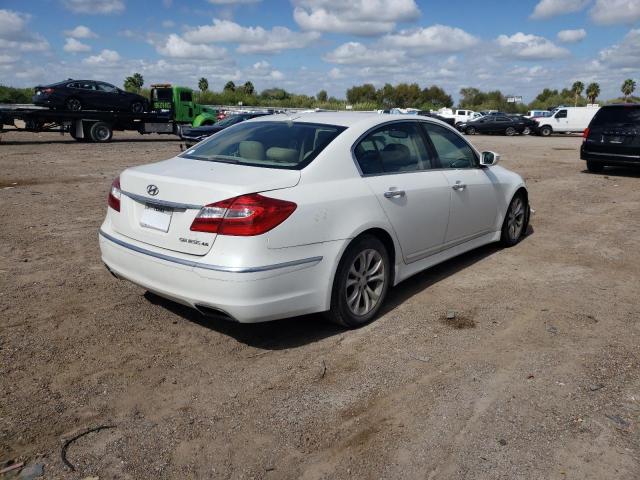 Photo 4 from auction – 2013 HYUNDAI GENESIS 3. with VIN KMHGC4DD4DU242973
