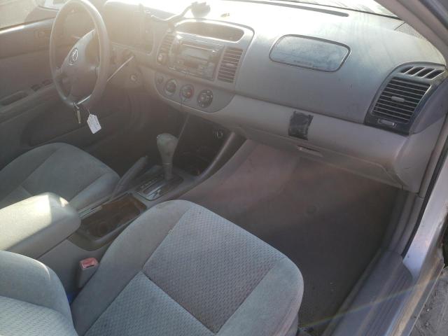Photo 9 from auction – 2004 TOYOTA CAMRY LE with VIN 4T1BE32K34U869633