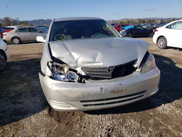 Photo 9 from auction – 2003 TOYOTA CAMRY LE with VIN 4T1BF30KX3U043604