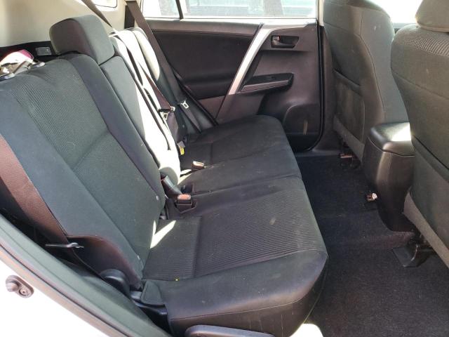 Photo 6 from auction – 2017 TOYOTA RAV4 LE with VIN 2T3BFREV9HW572644