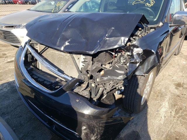 Photo 9 from auction – 2011 CHRYSLER TOWN & COU with VIN 2A4RR8DG7BR682414