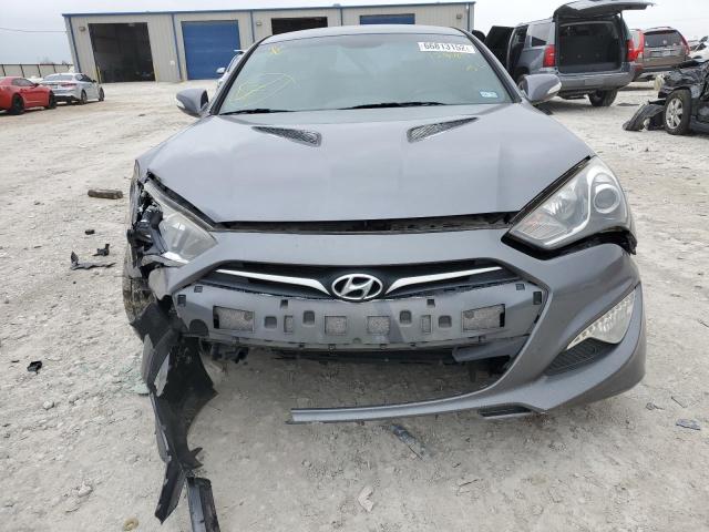 Photo 9 from auction – 2015 HYUNDAI GENESIS CO with VIN KMHHT6KJ4FU129083