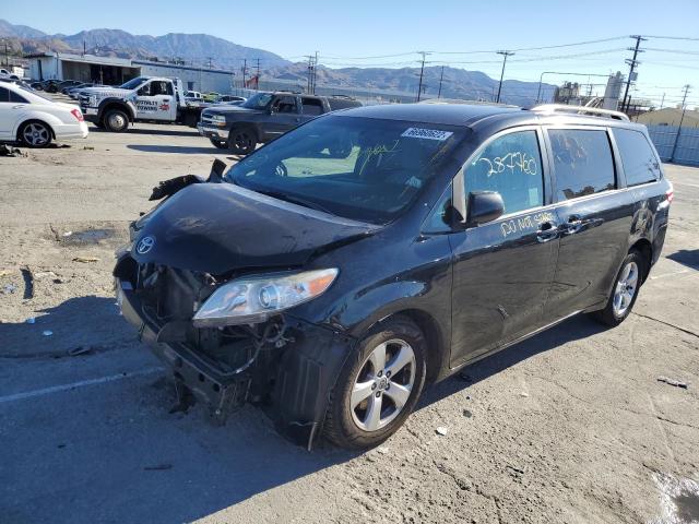 Photo 2 from auction – 2015 TOYOTA SIENNA LE with VIN 5TDKK3DC5FS687796