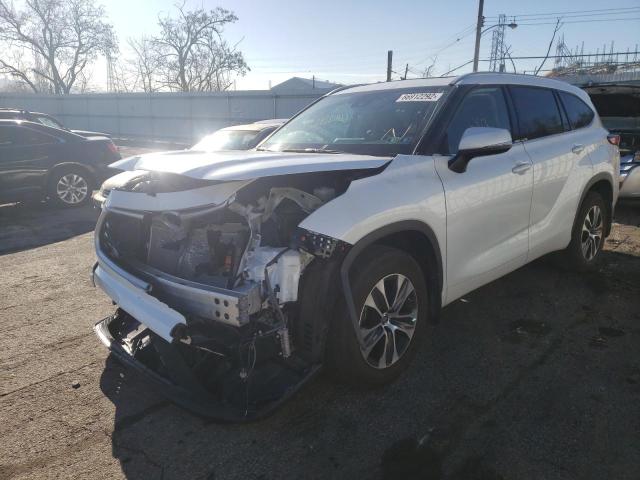 Photo 2 from auction – 2022 TOYOTA HIGHLANDER with VIN 5TDGZRBH8NS221796