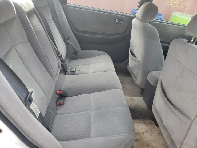 Photo 6 from auction – 2000 MAZDA 626 ES with VIN 1YVGF22C4Y5128489