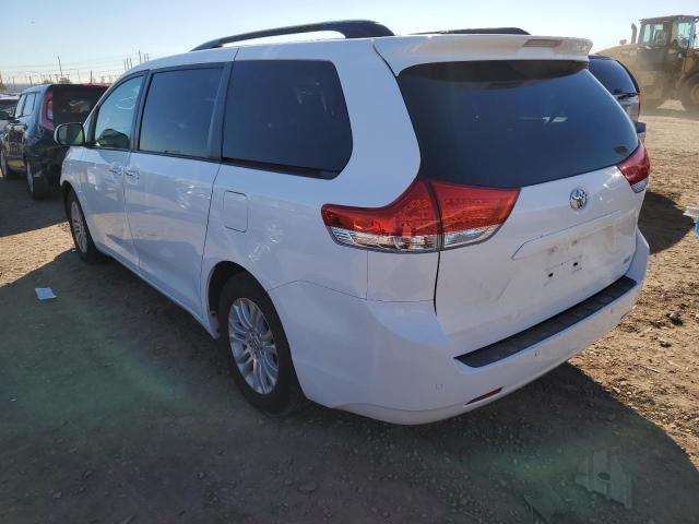 Photo 3 from auction – 2012 TOYOTA SIENNA XLE with VIN 5TDYK3DC2CS262476