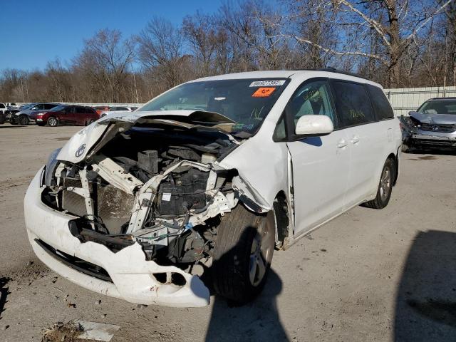 Photo 2 from auction – 2014 TOYOTA SIENNA LE with VIN 5TDKK3DC0ES487102
