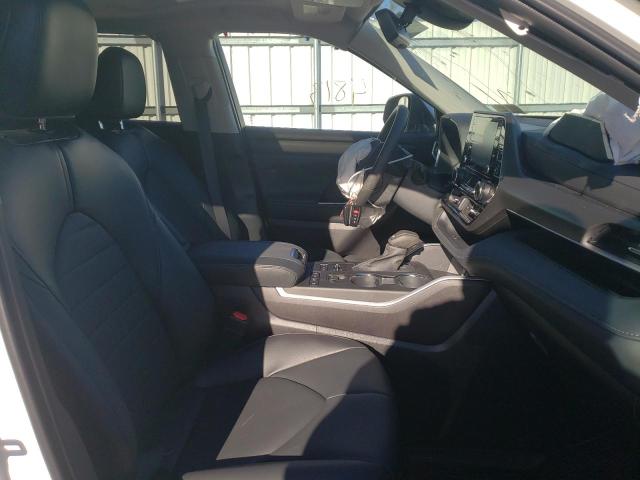 Photo 5 from auction – 2022 TOYOTA HIGHLANDER with VIN 5TDGZRBH8NS221796