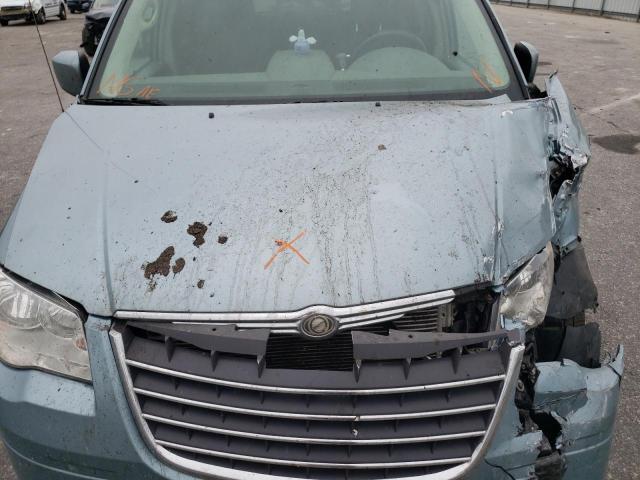 Photo 7 from auction – 2010 CHRYSLER TOWN & COU with VIN 2A4RR5DXXAR452198