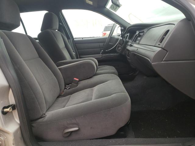 Photo 5 from auction – 2005 FORD CROWN VICT with VIN 2FAFP71W75X143754