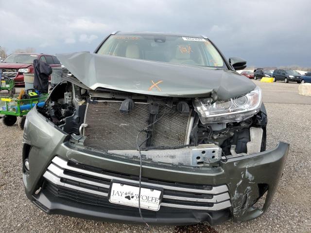 Photo 9 from auction – 2019 TOYOTA HIGHLANDER with VIN 5TDJZRFH7KS926133