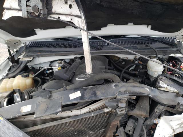 Photo 7 from auction – 2004 CHEVROLET SILVERADO with VIN 2GCEC19V841411917