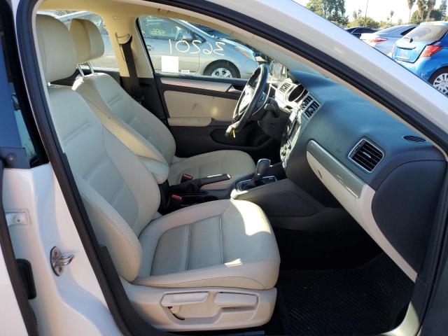 Photo 5 from auction – 2017 VOLKSWAGEN JETTA SE with VIN 3VWDB7AJ2HM347332