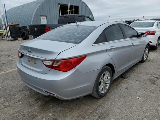 Photo 4 from auction – 2011 HYUNDAI SONATA SE with VIN 5NPEC4AB4BH257995