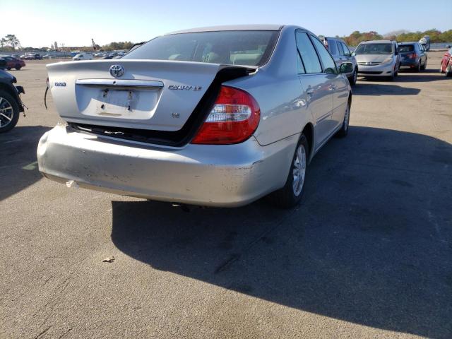 Photo 4 from auction – 2004 TOYOTA CAMRY LE with VIN 4T1BF32KX4U586319